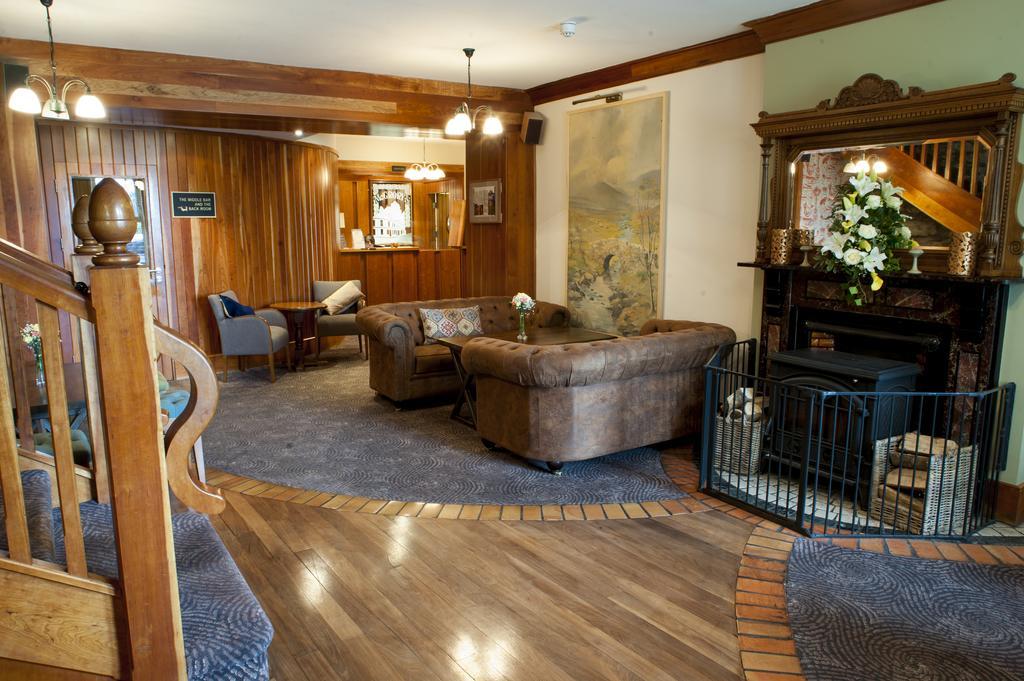 Mcgrory'S Hotel Калдафф Экстерьер фото